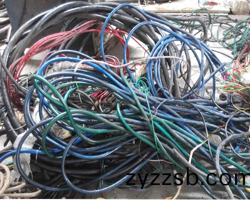 電(dian)線(xian)電纜(lan)迴收